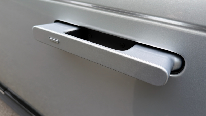 Land Rover Range Rover 4.4 P615 V8 SV 4dr Auto Petrol Estate